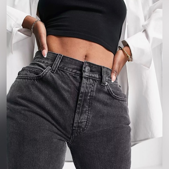 90s Straight Leg Jeans! - Picture 4 of 11